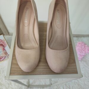 BUTY BEŻOWE NA KOTURNIE